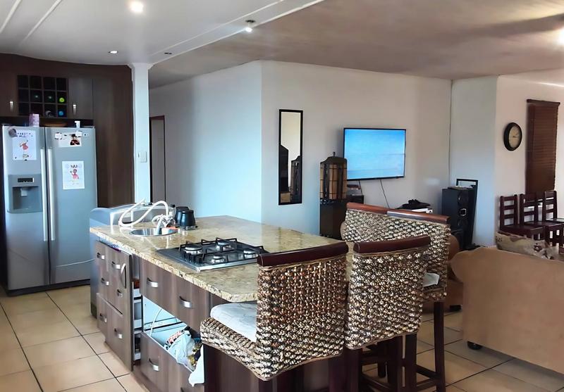5 Bedroom Property for Sale in Fairview Western Cape